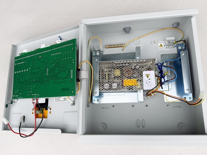 <p>
	Щит системы газового пожаротушения</p>
