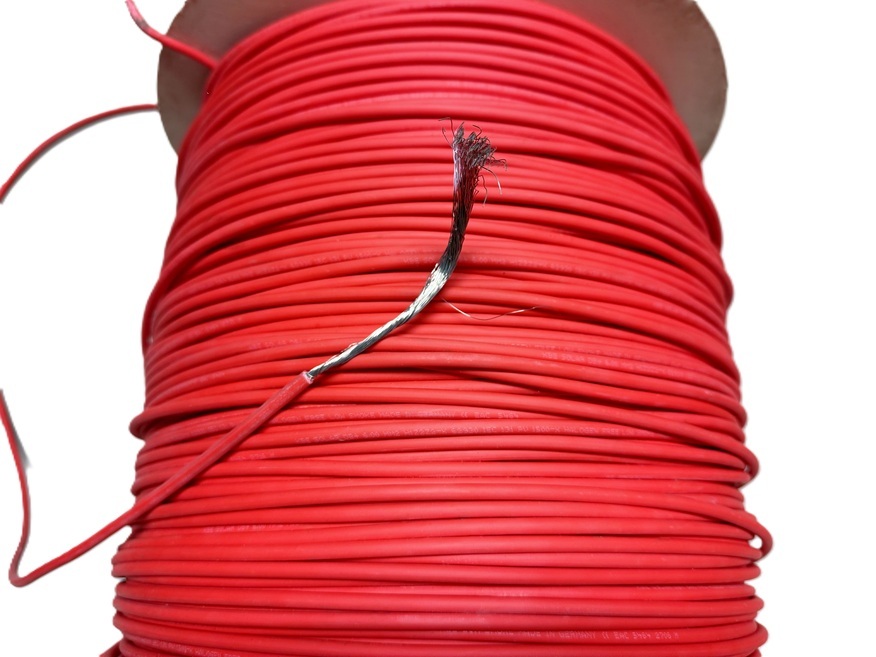 <p>
	<span style="color:#ff0000;">Безгалогенный</span> медный провод 6 мм², H1Z2Z2-K, KBE Solar DB+, 730600015060QURT, красный</p>
