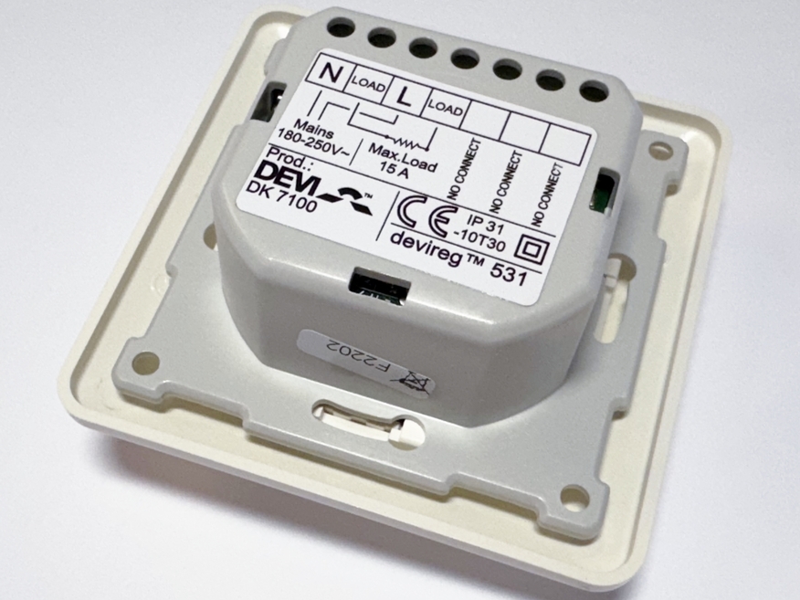 <p>
	Termostaat Devireg™ 531 Elko (15А) 3450 W, 140F1034</p>
