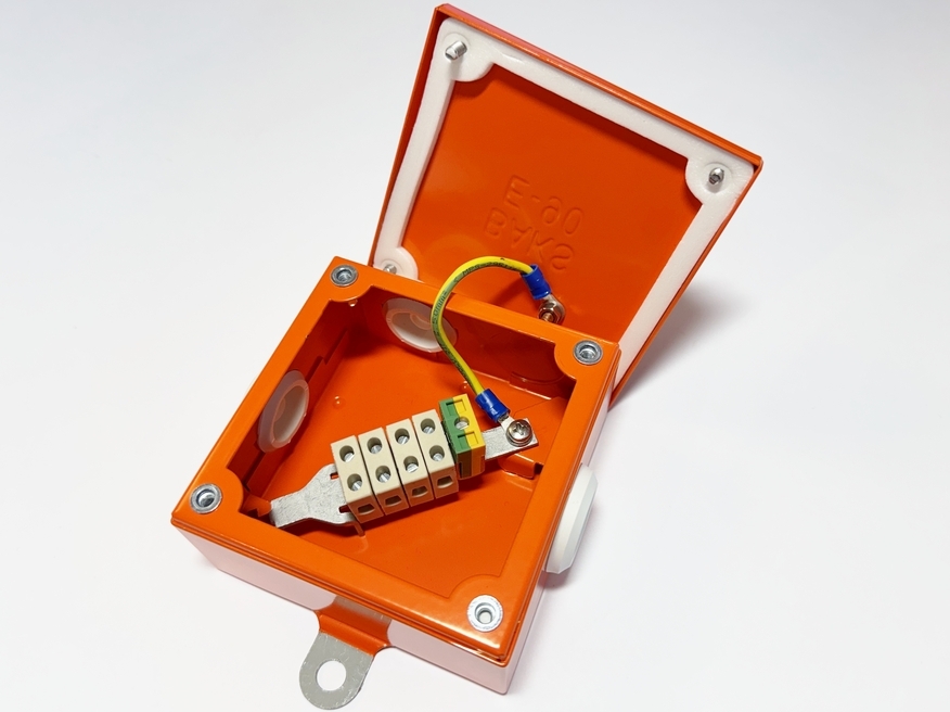 <p>
	Tulekindel harukarp 101x101x51 mm, PMO1(5/3), Baks, 801200, E90</p>
