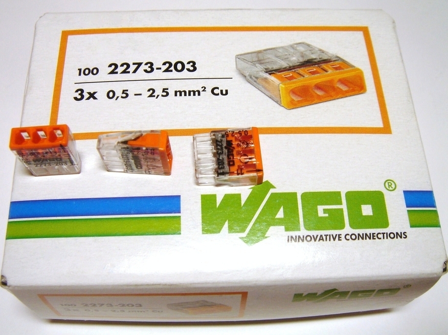 <p>
	Куплю Wago клеммы 3 x 2,5 мм²</p>
