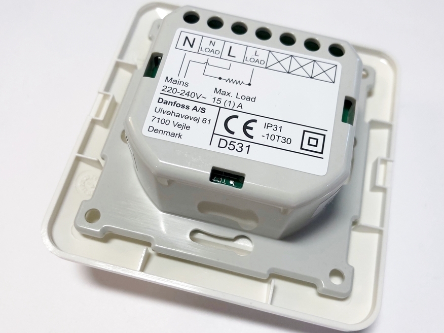 <p>
	Termostaat Devireg™ 531 Jussi (15А) 3450 W, 140F1036</p>
