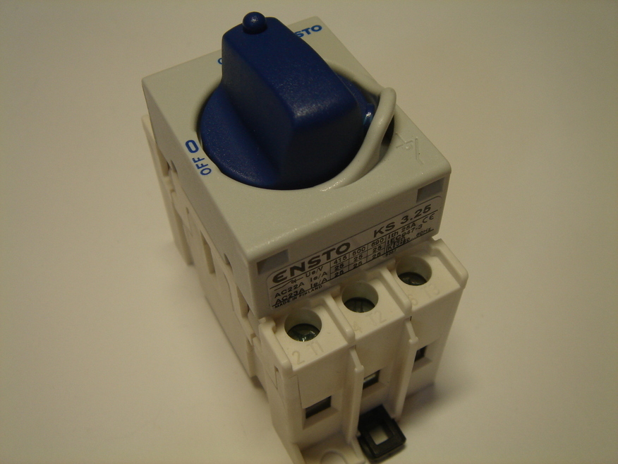 <p>
	Ostan moodul-pöördlüliteid 3-faasilisi 25A, 40A, 63A</p>
