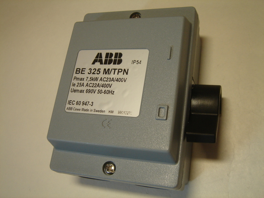 <p>
	Ostan turvalüliteid 3-faasilisi</p>
