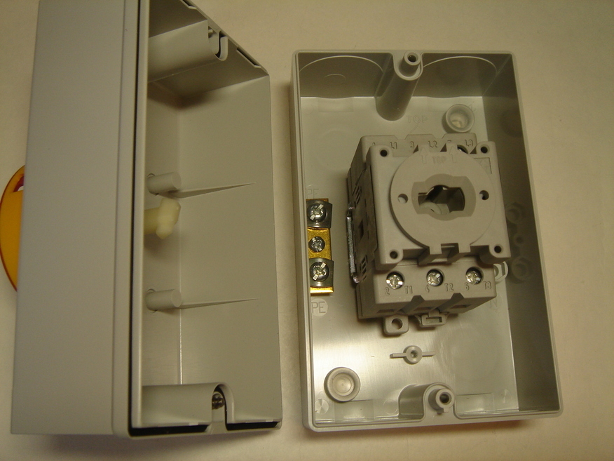 <p>
	Ostan turvalüliteid 3-faasilisi</p>
