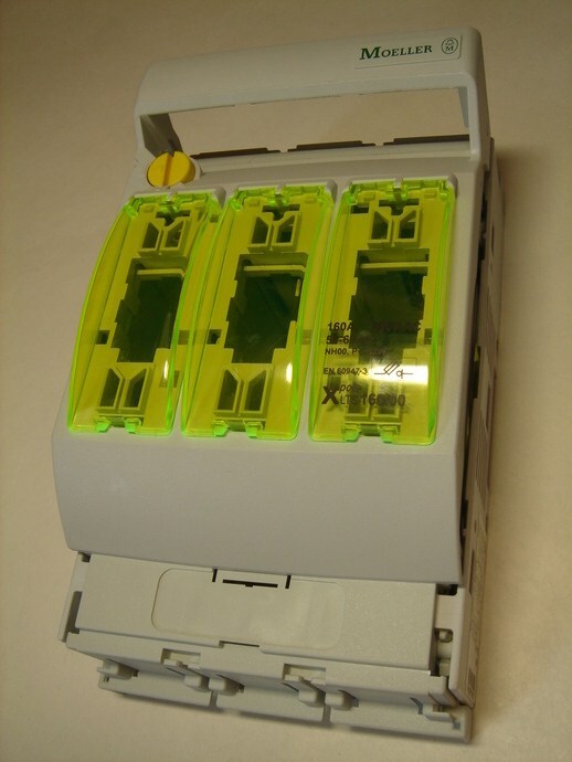 <p>
	Ostan vinnaksulavkaitsmelüliteid 3-faasilisi, 250A</p>
