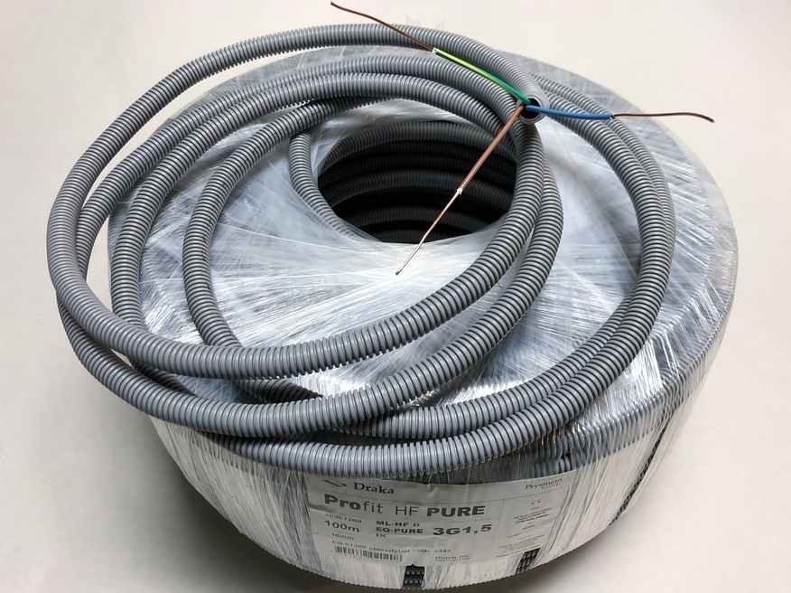 <p>
	Ostan painduvat kõritoru juhtmetega 3 x 1,5 mm²</p>
