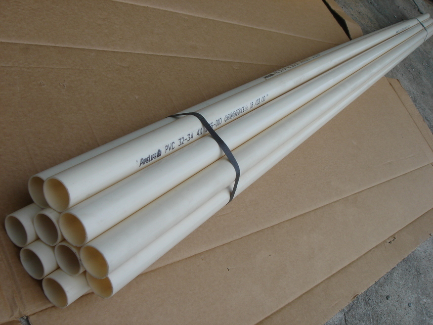 <p>
	Ostan jäik elektriinstallatsioonitorusid Ø32mm</p>
