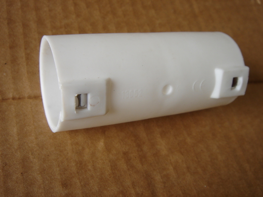 <p>
	Ostan jätkumuhve Ø32mm</p>
