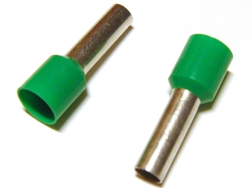 <p>
	Куплю изолированные гильзы 6мм²</p>
