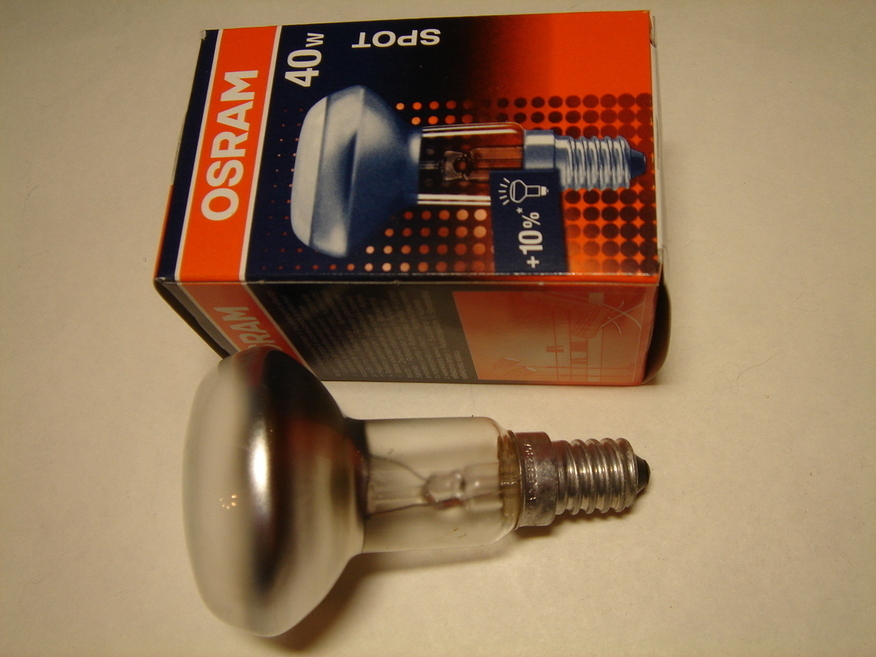 <p>
	Лампа накаливания зеркальная 40 Вт, Osram, Concentra Spot R50, 322315</p>
