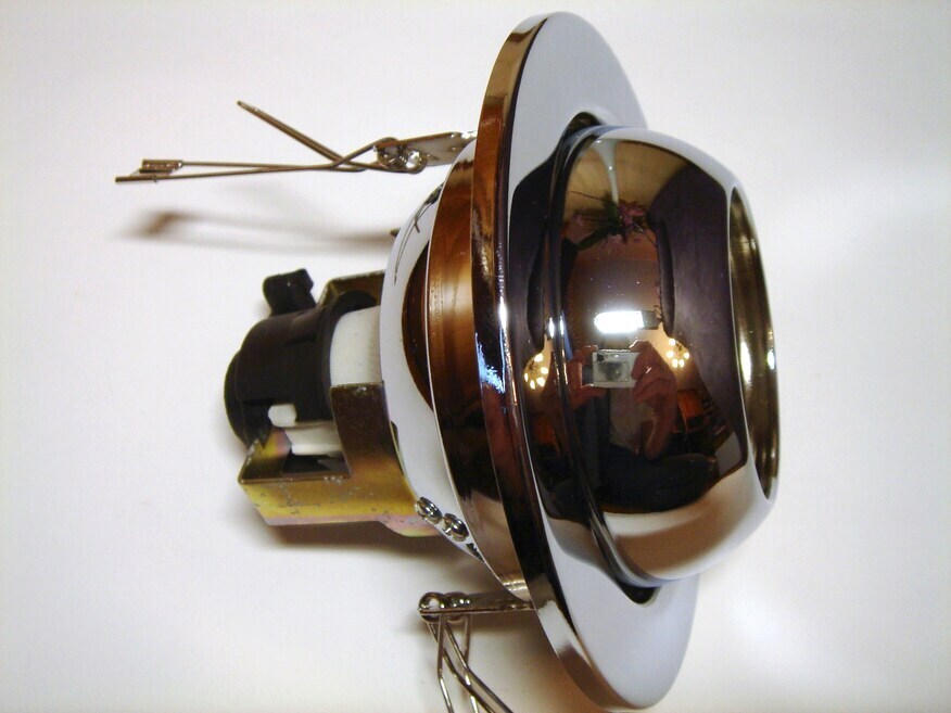 <p>
	Светильник OMS, 4045, цвет хром</p>
