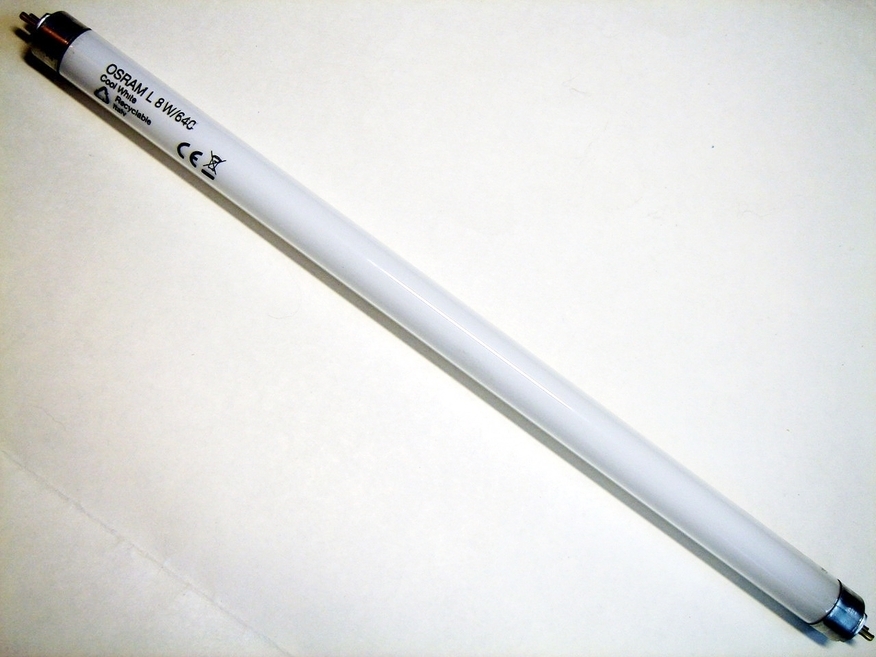 <p>
	Luminofoortoru 8 W, T5, L8W/640, Osram, 008912</p>
