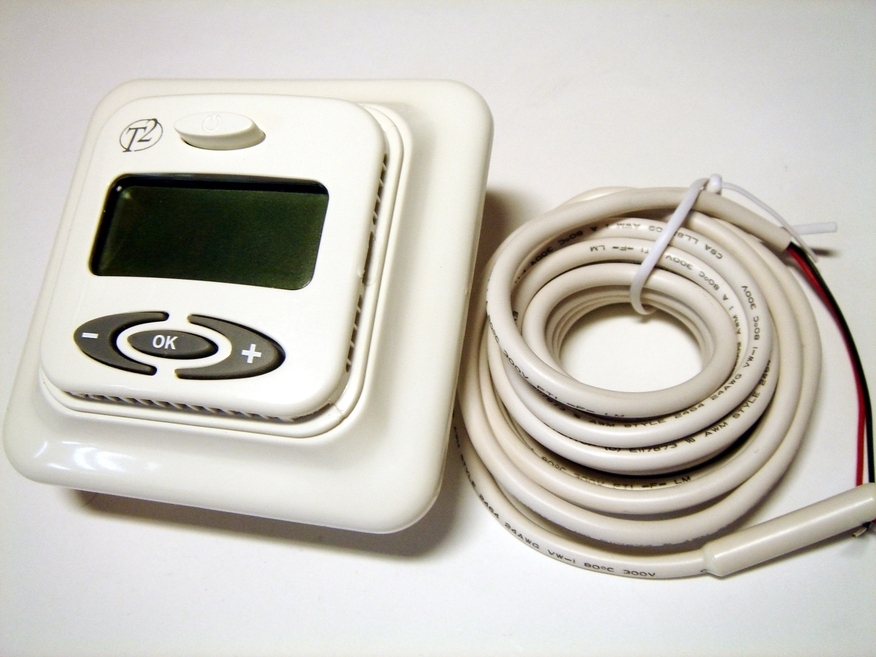 <p>
	Терморегулятор T2 FloorTemp PLUS° (13А) 3000 Вт</p>

