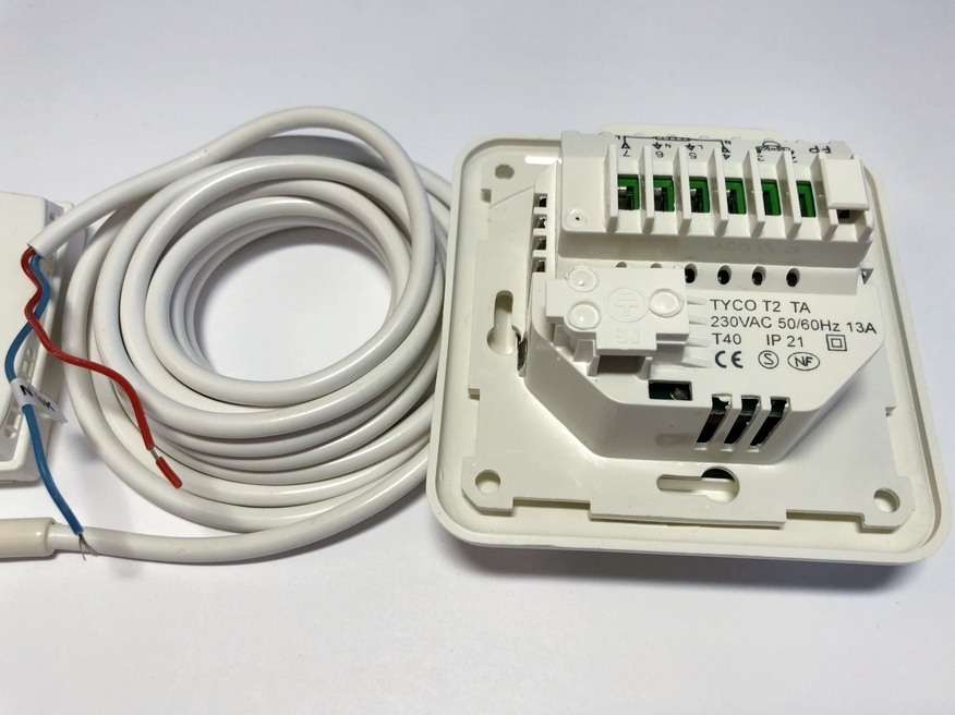 <p>
	Терморегулятор T2 FloorTemp PLUS° (13А) 3000 Вт</p>
