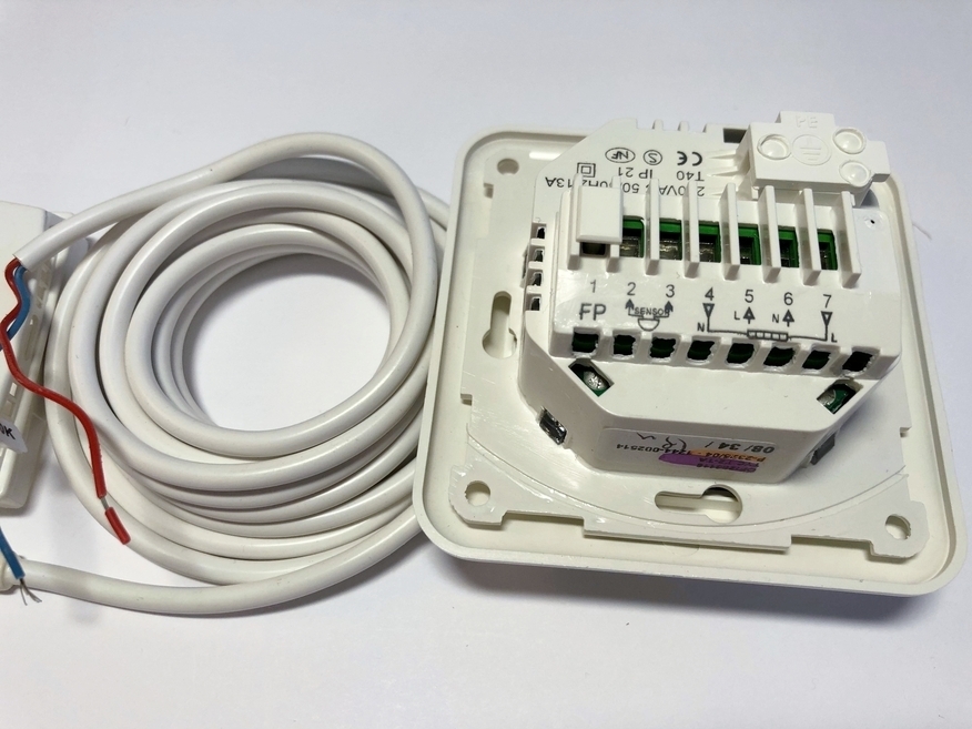 <p>
	Терморегулятор T2 FloorTemp PLUS° (13А) 3000 Вт</p>
