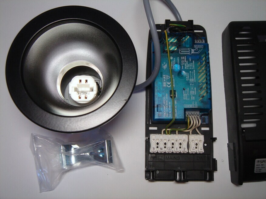 <p>
	Светильник 1 x 18 Вт, Spittler</p>
