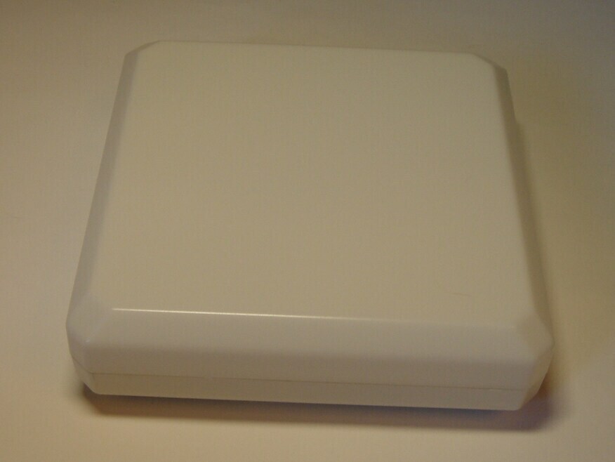 <p>
	Куплю светильники 2 x 9 Вт</p>
