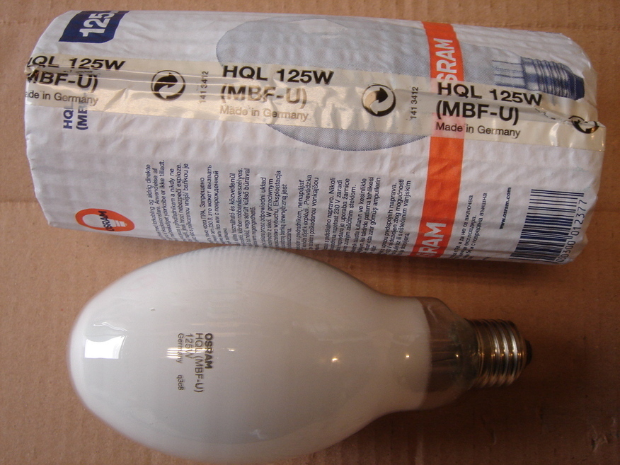 <p>
	Elavhõbelamp 125W, HQL(MBF-U), Osram, 012377</p>
