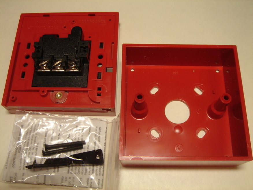 <p>
	Куплю кнопки тревоги</p>
