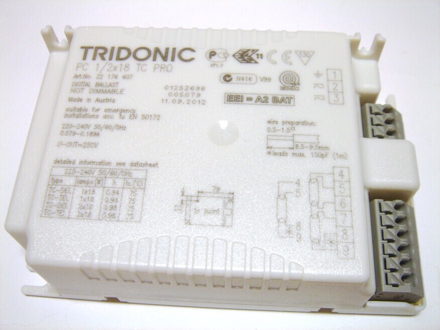 <p>
	Электронный дроссель 1x18 Вт или 2x18 Вт, Tridonic PC 1/2x18 TC PRO, 22176407</p>
