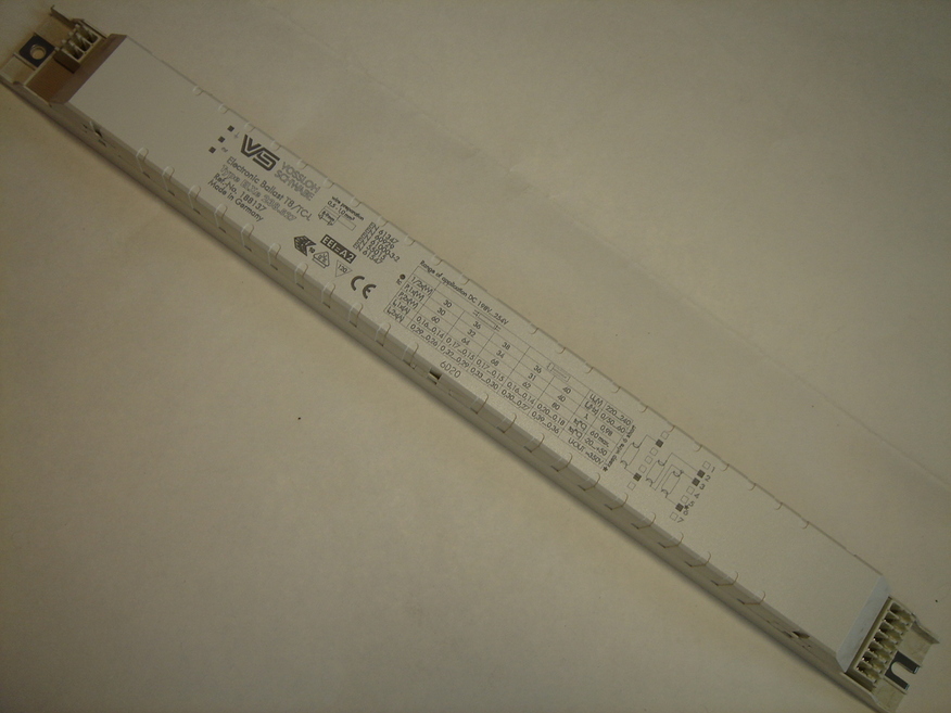 <p>
	Электронные дроссели 2x36 Вт. Vossloh Schwabe ELXe 238.527</p>
