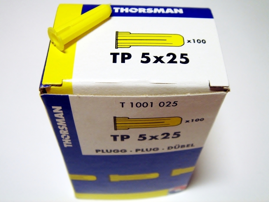 <p>
	Ostan kruvitüübleid</p>
