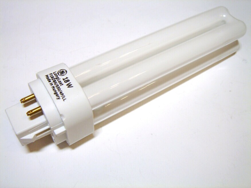 <p>
	Kompakt-luminofoorlamp 18 W, F18DBX/830/4P/EOL, <span style="color: #ff0000">4-PIN</span>, General Electric, 12866</p>
