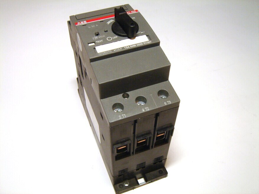 <p>
	Aвтомат защиты электродвигателя 3-фазный 50A, ABB, MO450-50, 1SAM460000R1007</p>
