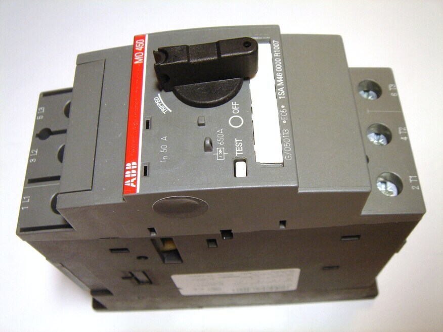 <p>
	Aвтомат защиты электродвигателя 3-фазный 50A, ABB, MO450-50, 1SAM460000R1007</p>
