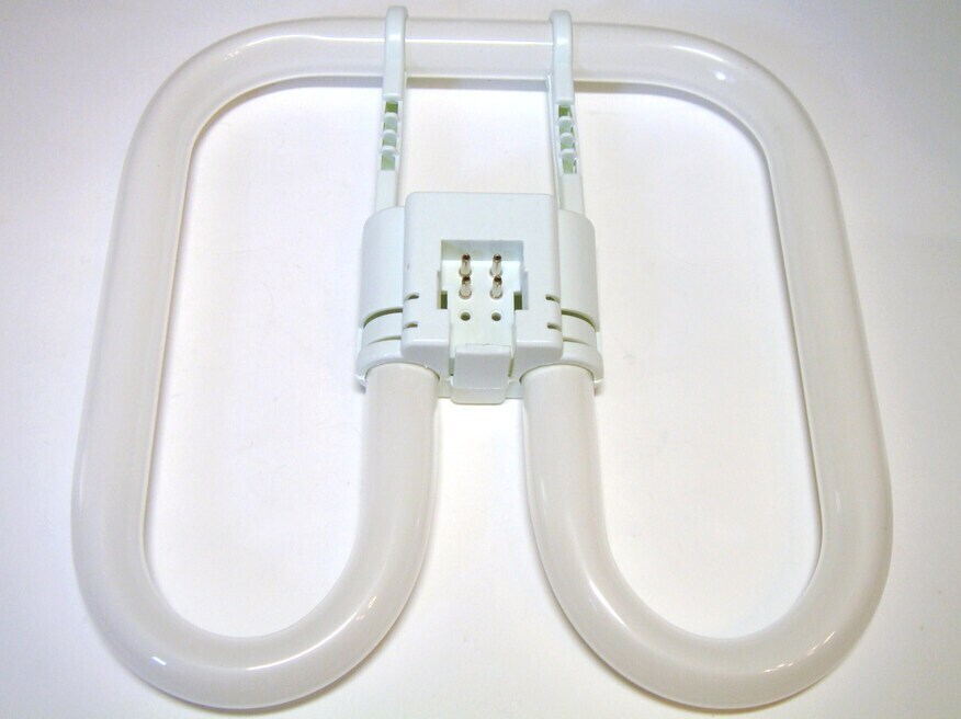 <p>
	Libliklamp 28 W, Osram CFL Square, 28W/835/GR10q, <span style="color: #ff0000">4-PIN</span>, 816982</p>
