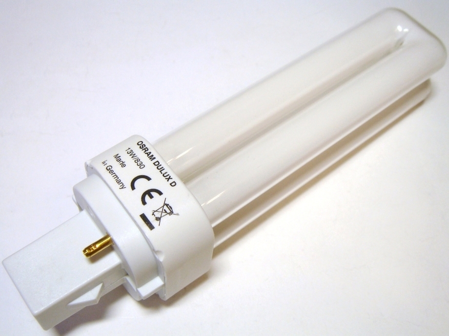 <p>
	Kompakt-luminofoorlamp 13W, Osram Dulux D, 13W/830/G24d-1, <span style="color: #ff0000">2-PIN</span>, 025698</p>
