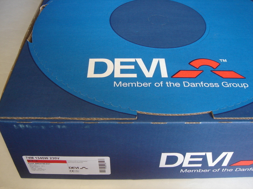 <p>
	Ostan küttekaablit Deviflex 1340 W, 74 m, 230 V, DTIP-18 W/m.</p>
