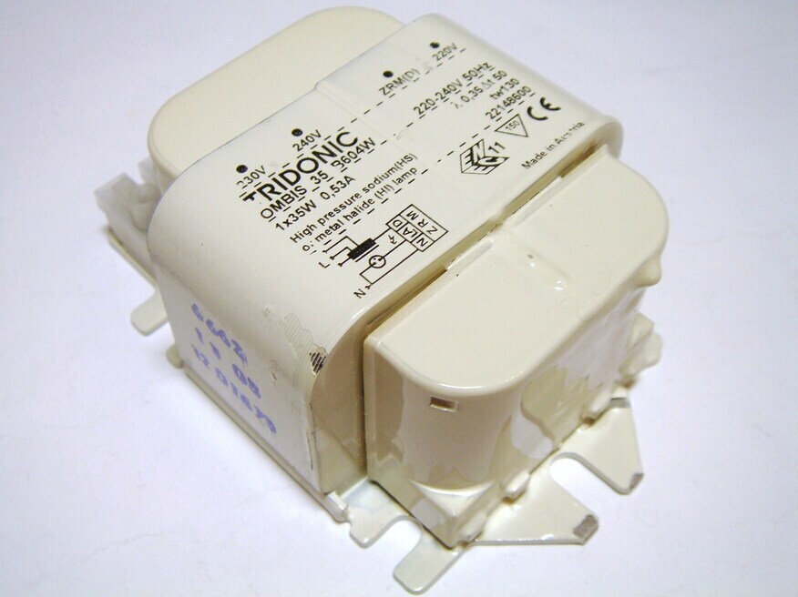 <p>
	Балласт 35 Вт, Tridonic, OMBIS 35 B604W, 22148600</p>
