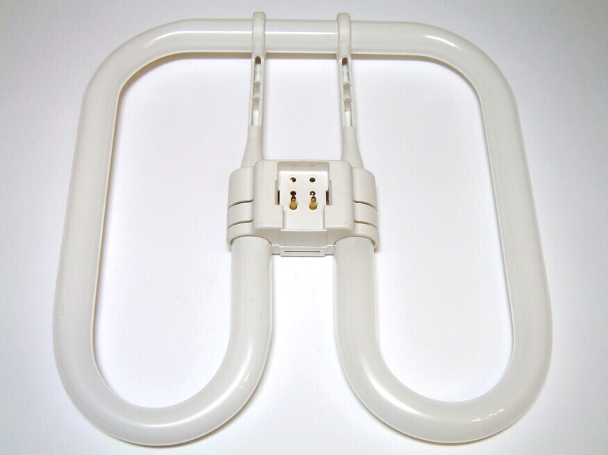 <p>
	Компактная-люминесцентная лампа 28 Вт, General Electric, F28W2D/835/GR8, <span style="color: #ff0000">2-PIN</span></p>
