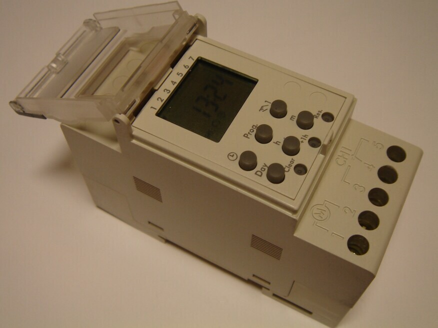 <p>
	Programmkell GLXQ21W20, General Electric, 666188</p>
