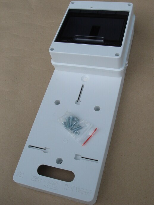 <p>
	Куплю основания для 1-фазных счётчиков вместе с электрощитом</p>
