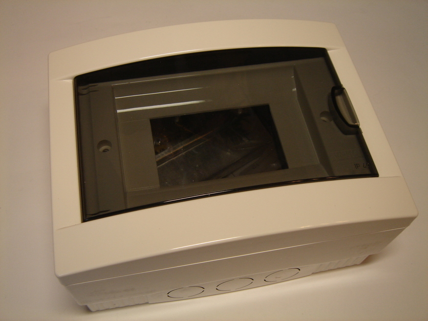 <p>
	Ostan pinnapealseid elektrikilpe 6 moodulit</p>
