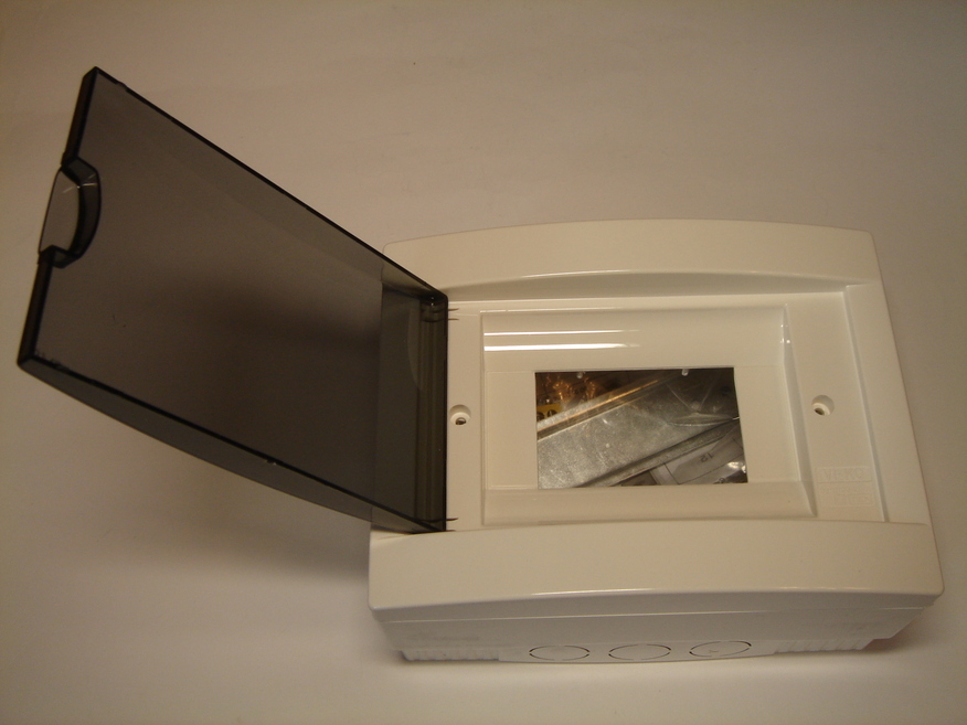 <p>
	Ostan pinnapealseid elektrikilpe 6 moodulit</p>
