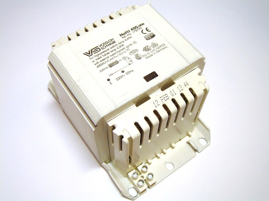 <p>
	Ballast 400 W, Vossloh Schwabe, NaHJ 400.006, 178790</p>
