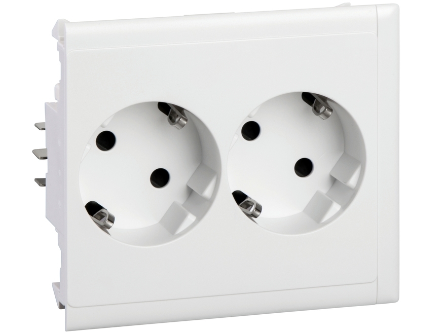 <p>
	Pistikupesa kaablikarbikusse 2-ne, 37° viltu, Schneider Electric, CYB-PS, 5940010</p>
