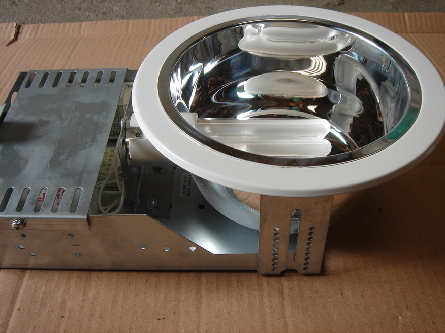 <p>
	Куплю светильники 1 x 18 Вт.</p>
