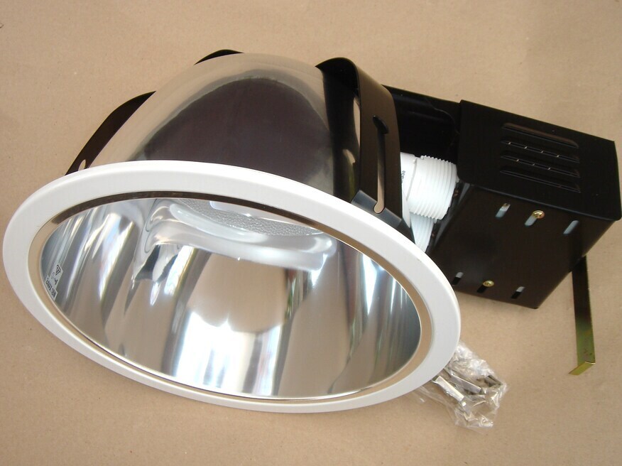 <p>
	Светильник 2 x 18 Вт, Riemann, RDD218EVG</p>
