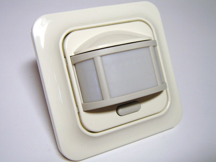<p>
	Liikumisandur Schneider Electric (sari - Trend), CCTPR10103</p>
