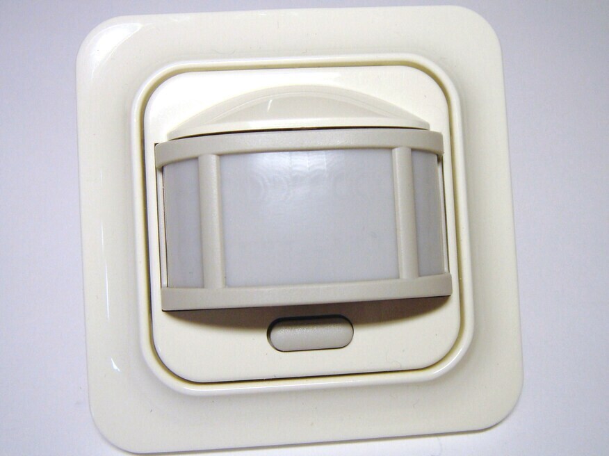<p>
	Liikumisandur Schneider Electric (sari - Trend), CCTPR10103</p>
