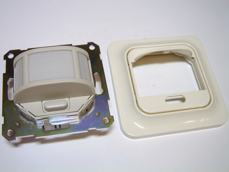 <p>
	Liikumisandur Schneider Electric (sari - Trend), CCTPR10103</p>
