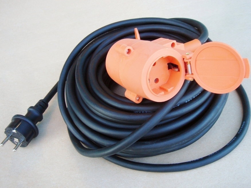 <p>
	Ostan pikendusjuhtmeid 2 pesaga, 20 meetrid</p>
