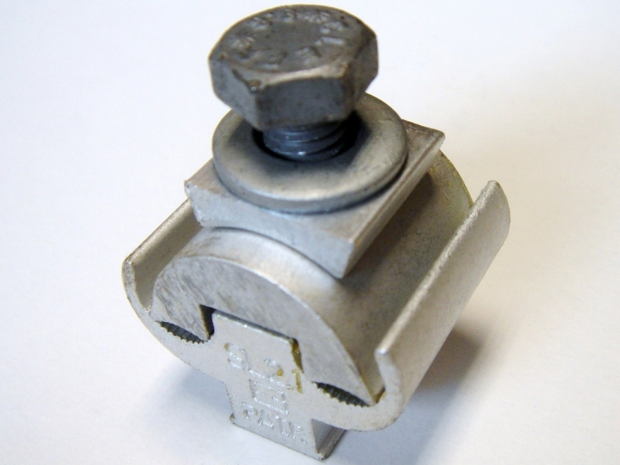 <p>
	Куплю ответвительные зажимы SL 2.11, Ensto</p>
