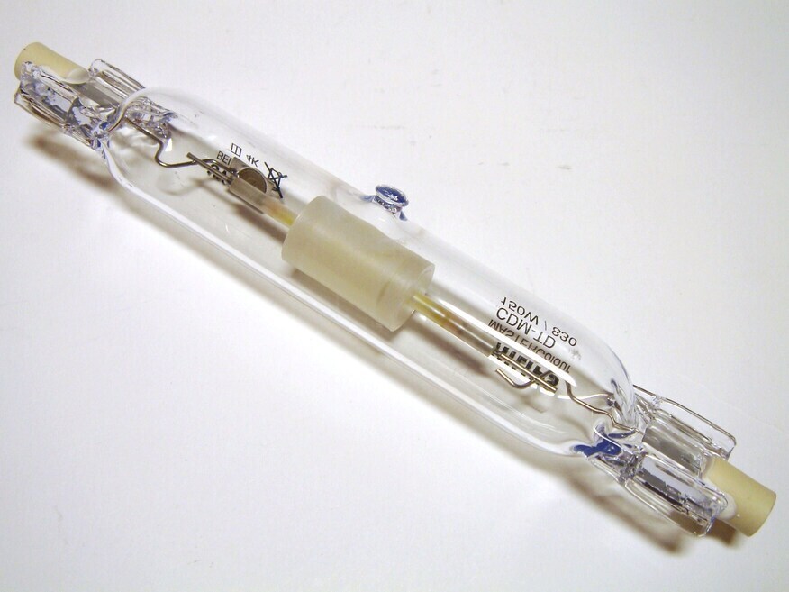 <p>
	Куплю металлогалогенные лампы 150 Вт, Philips, Osram, General Electric, Tungsram, Sylvania, <span style="color: #ff0000">цвет 830 или 930 (тёплый белый)</span></p>
