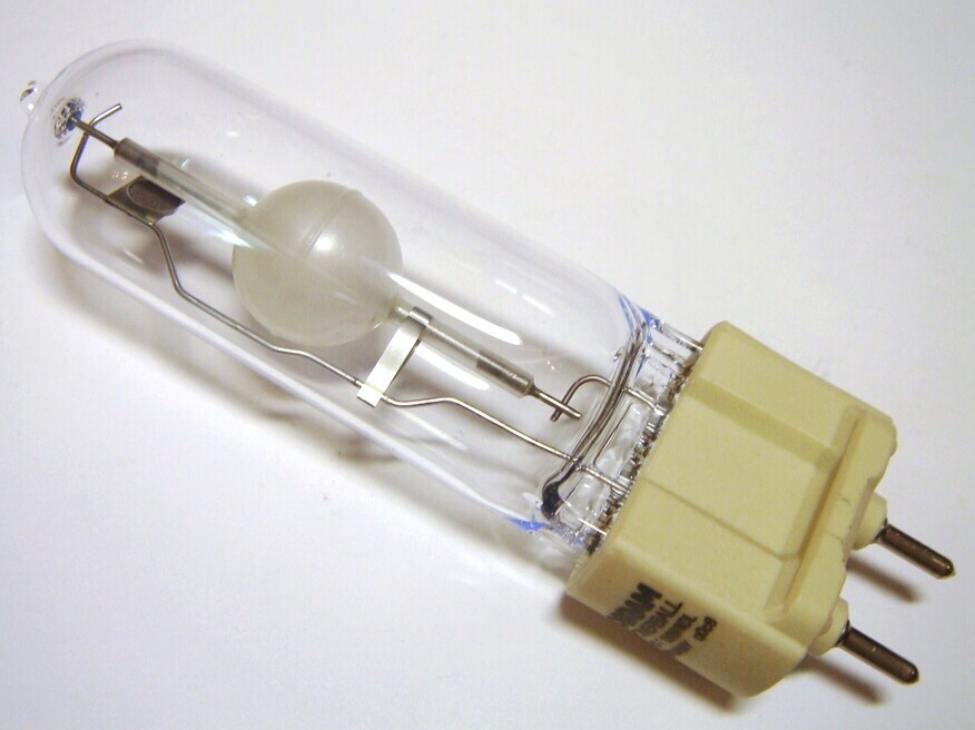 <p>
	Металлогалогенная лампа 150 Вт, Osram Powerball HCI-T 150W/942 NDL, G12, 873336</p>
